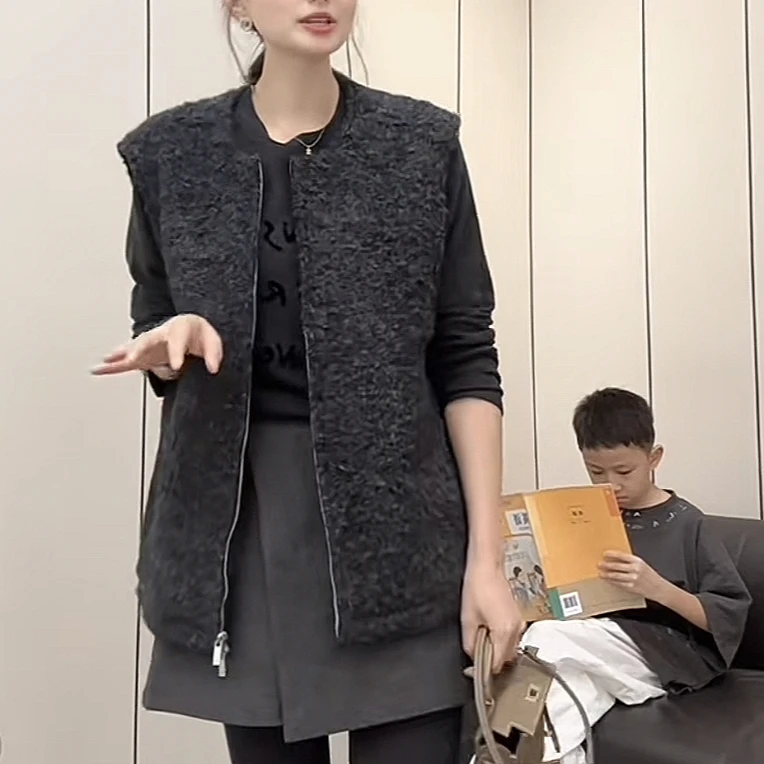 欧货灰色羊羔毛马甲