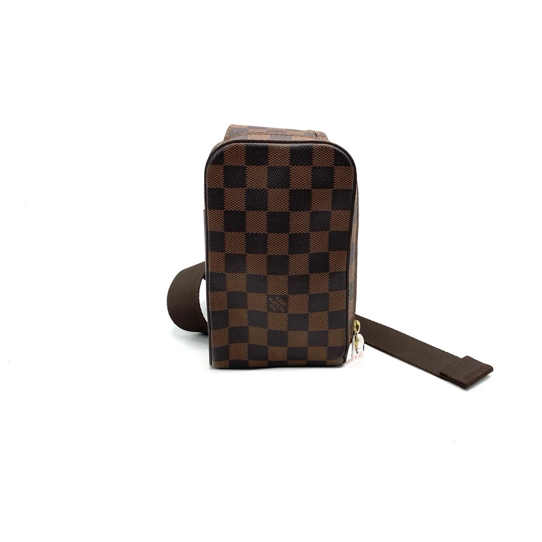 95新 LouisVuitton/路易威登 棕棋盘蛋蛋胸包尺寸12/19肩带有瑕疵