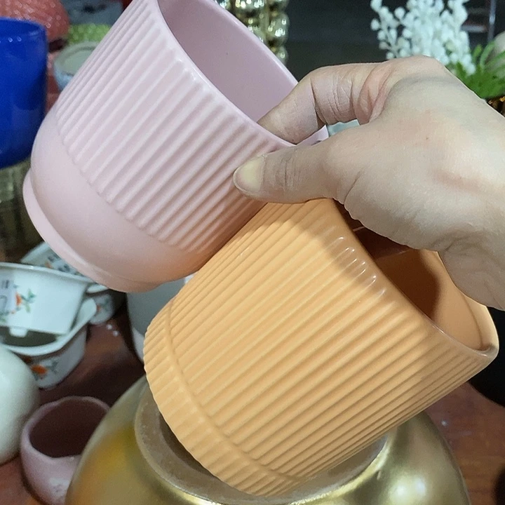 陶盆有孔 瑕疵针孔漏釉介意勿拍外高 11外口10