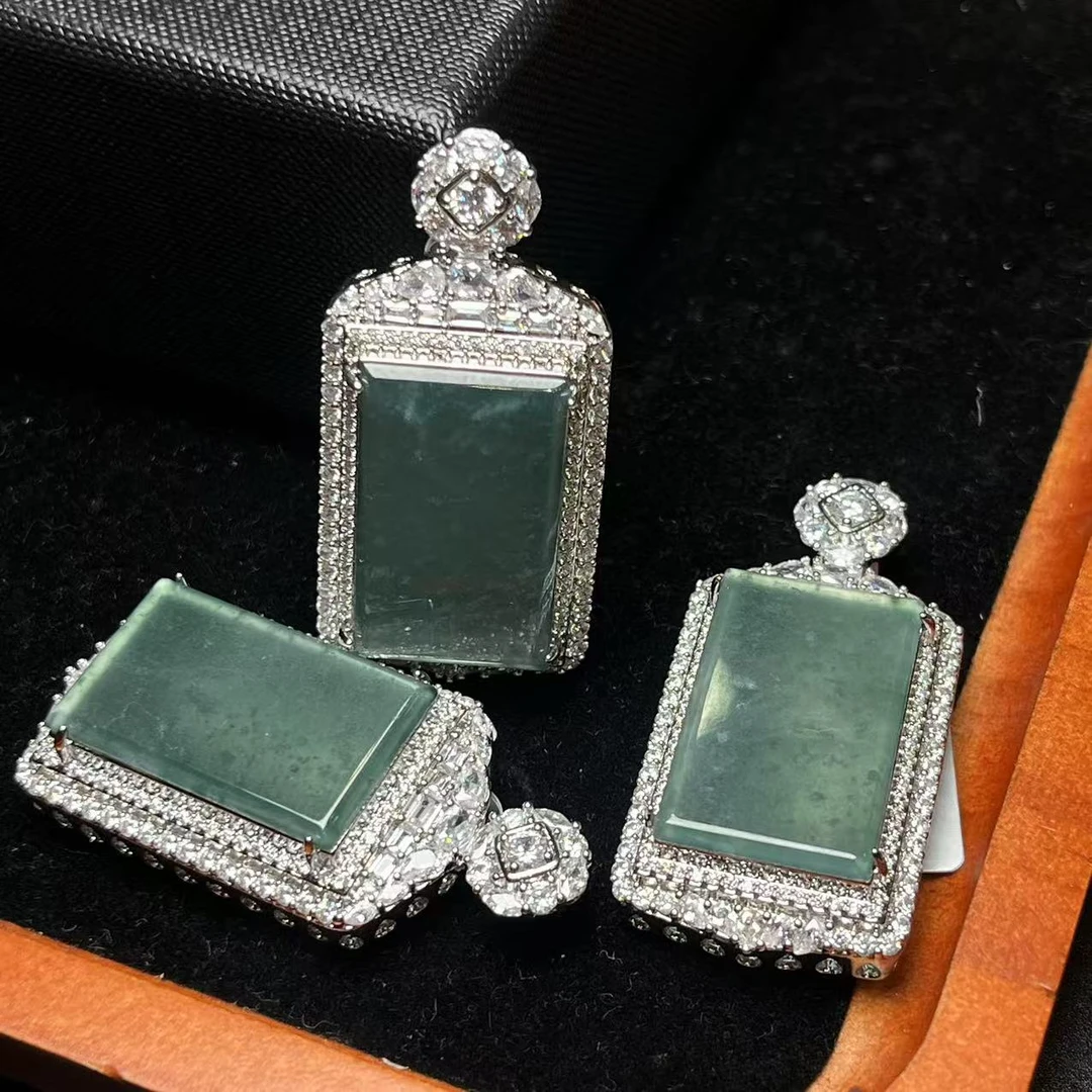 【现场收货】天然翡翠吊坠 多样性发货发一件  2483/56