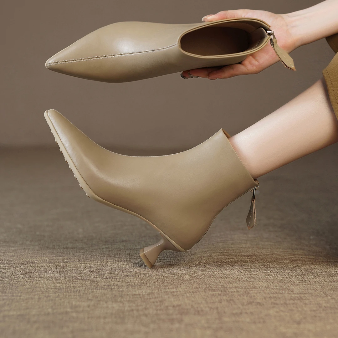 【跟高5cm】2025秋季上新时髦百搭加绒细跟尖头气质单靴