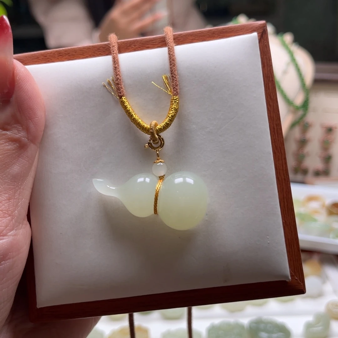 颈饰未镶嵌和田玉来***财