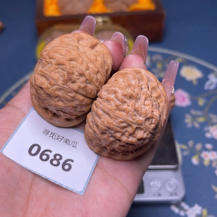 文玩核桃把件浅南瓜墩47.0686