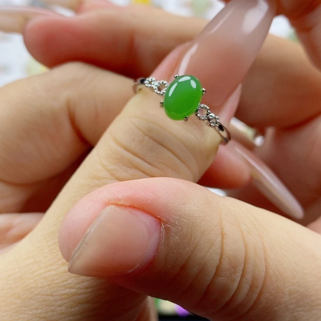 未镶嵌戒指和田玉（碧玉）