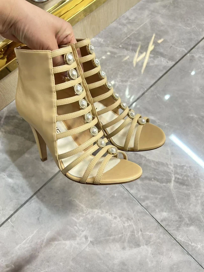 99新 Chanel/香奈儿 CHANEL珍珠罗马高跟凉鞋35.5码