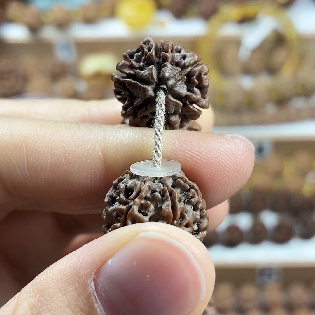 金刚菩提手串稀有精品6瓣铁籽蜂窝小尺寸