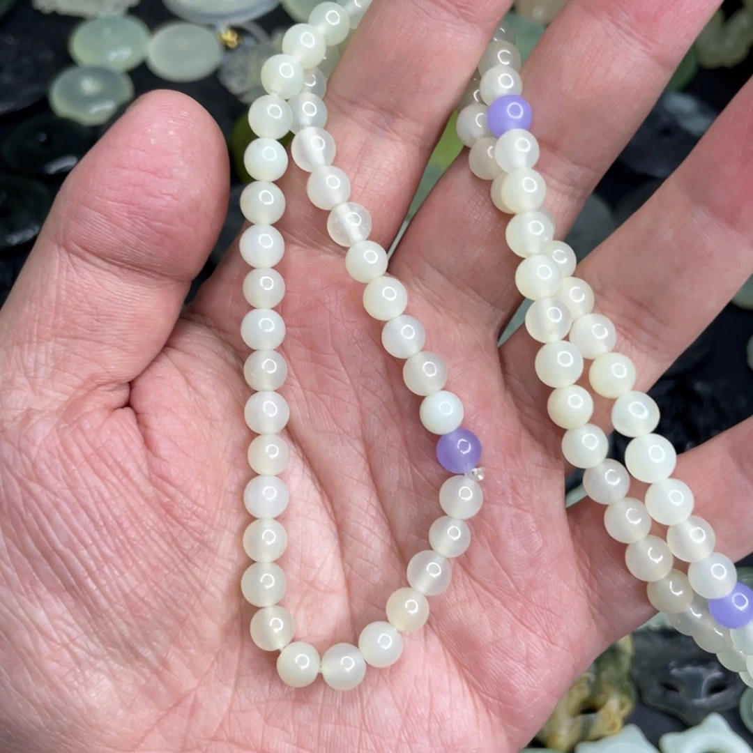 岫玉未镶嵌颈饰手串