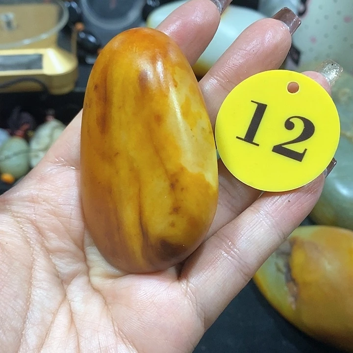 未镶嵌和田玉（糖玉）挂件