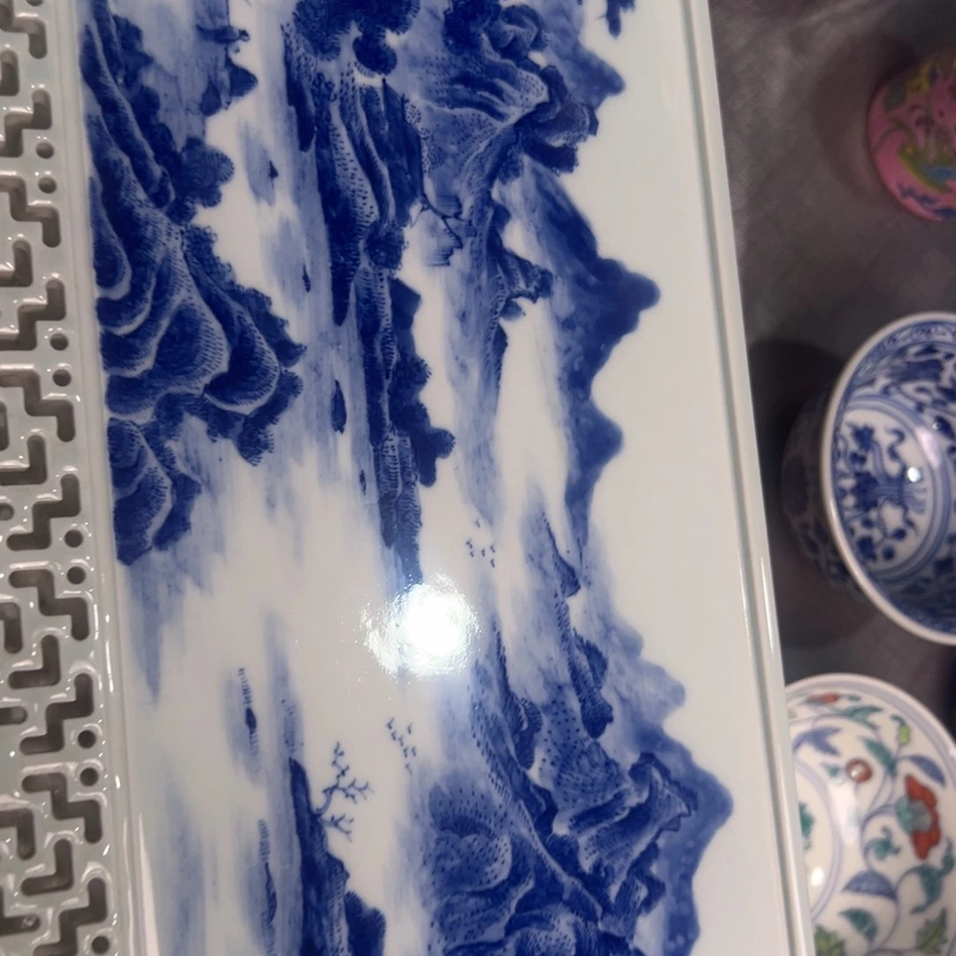 上***…景德镇陶瓷研究所