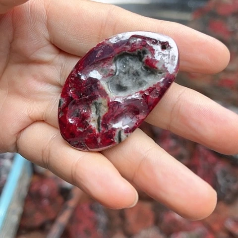 【闪购商品】天然辰砂天然原矿朱砂吊坠