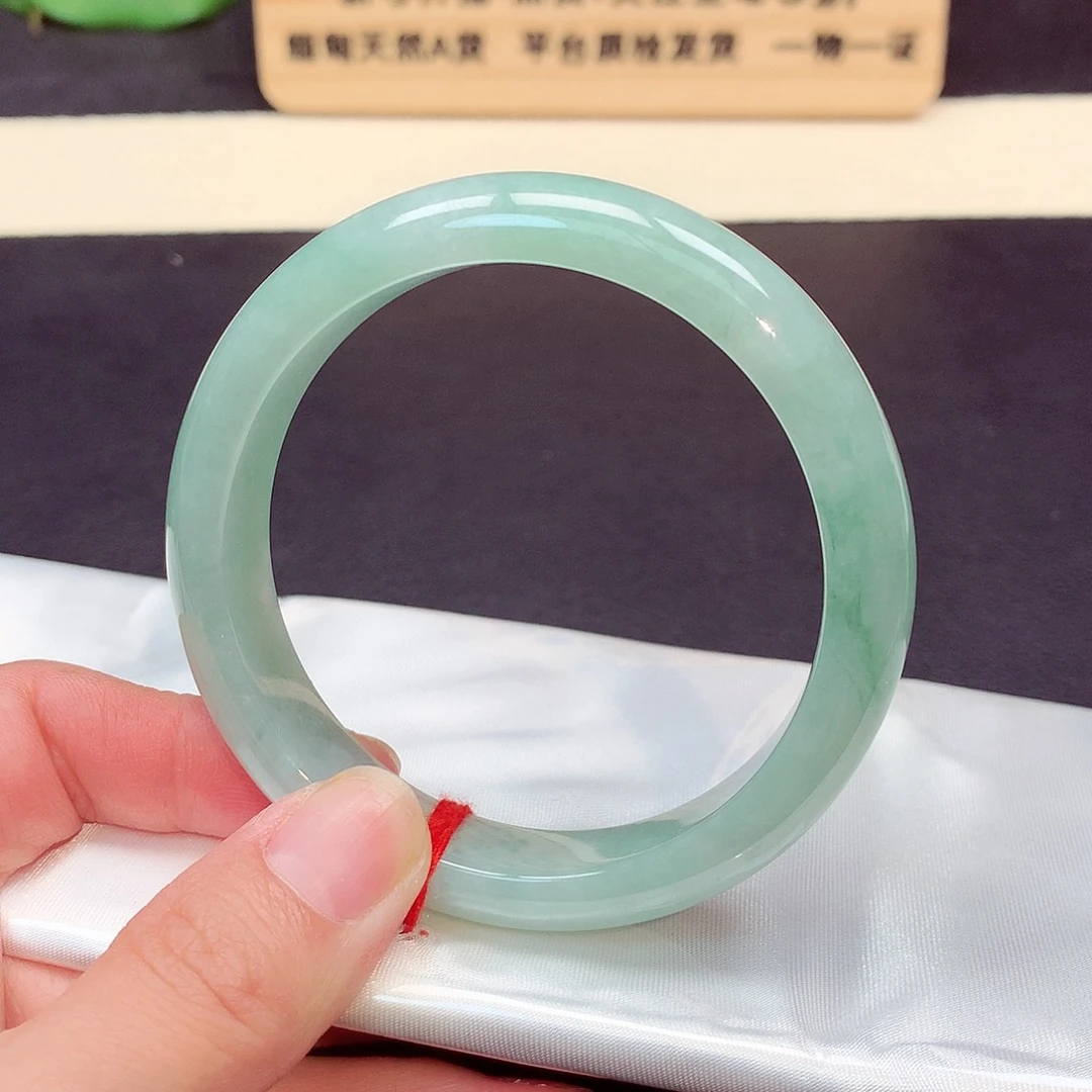 翡翠手镯未镶嵌7018号