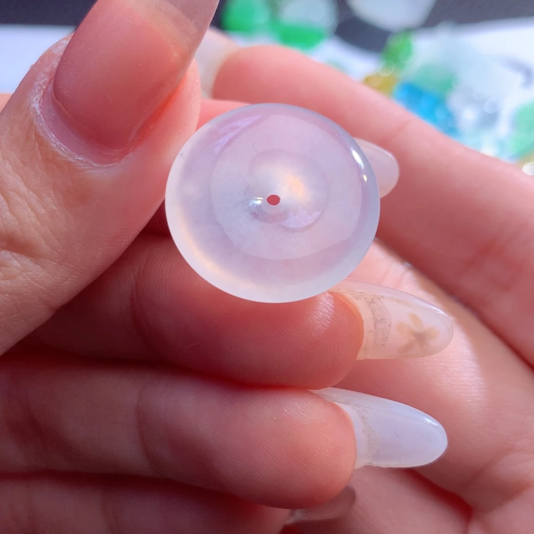 翡翠未镶嵌颈饰缅甸