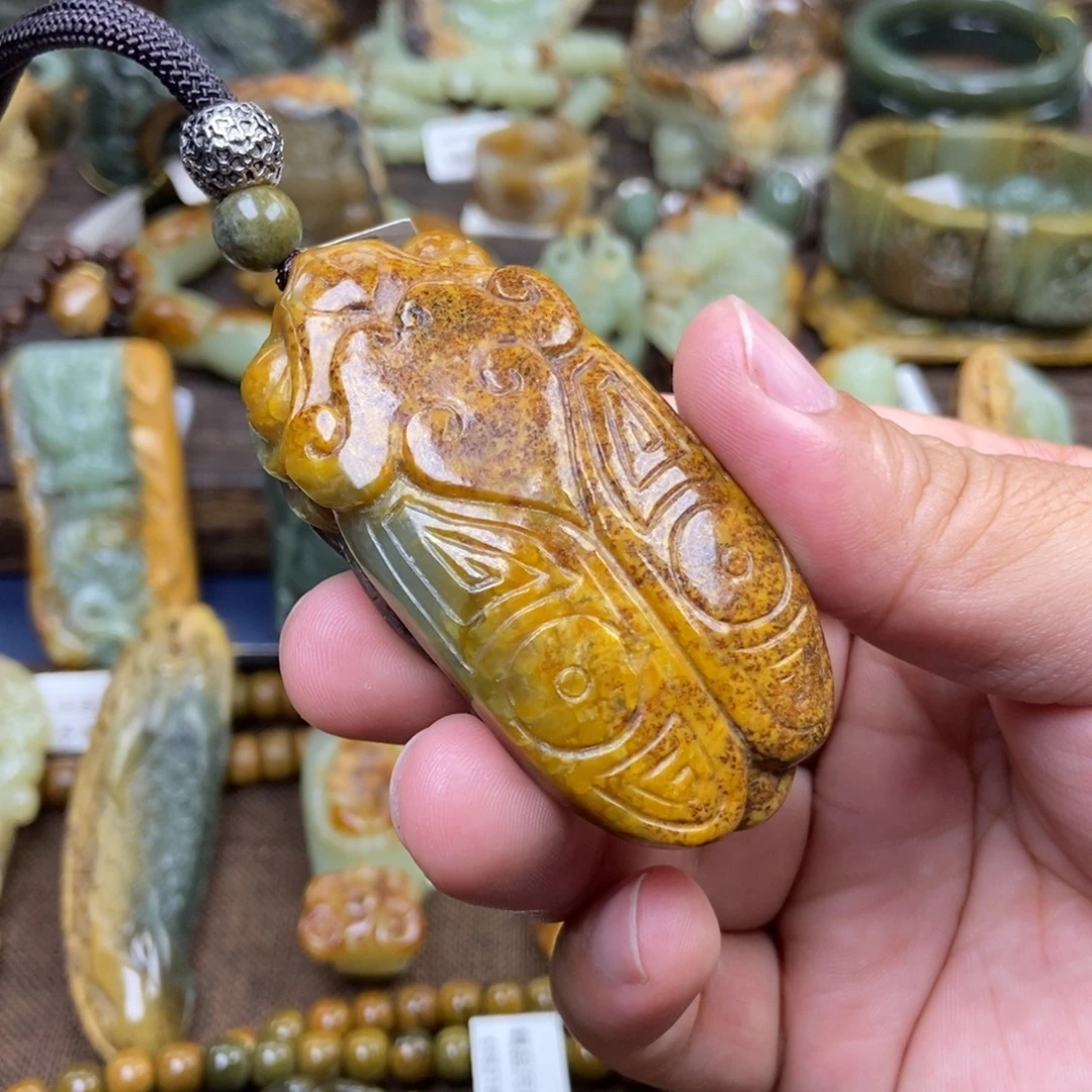 未镶嵌岫岩河磨玉（透闪石质玉）珠宝奇石