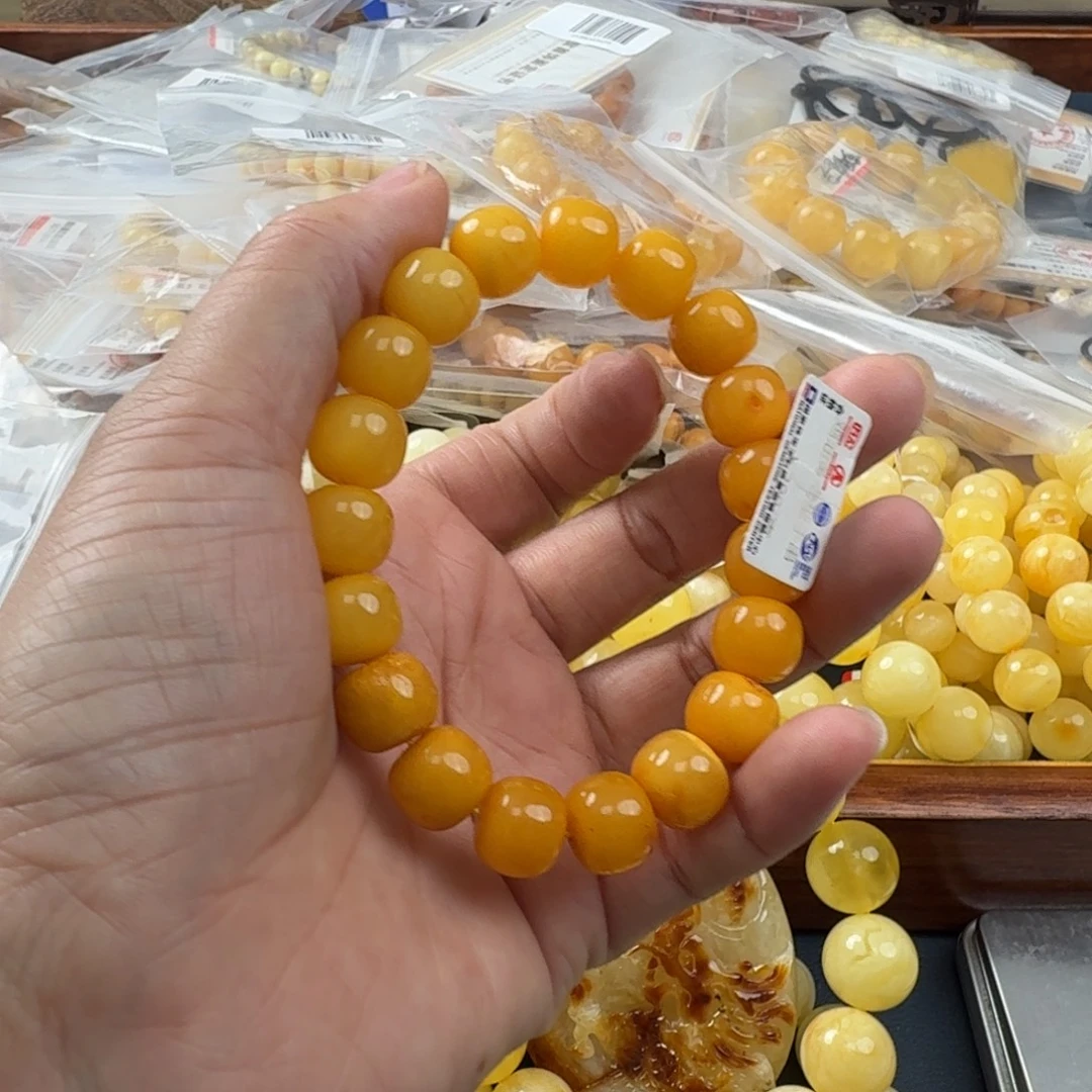未镶嵌琥珀珠宝奇石