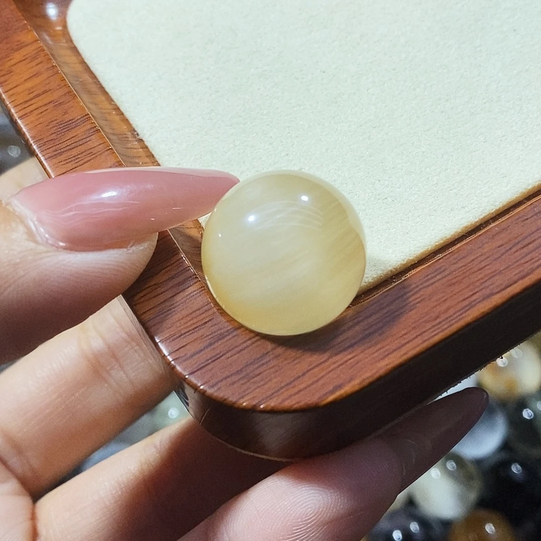 水晶未镶嵌珠宝半成品