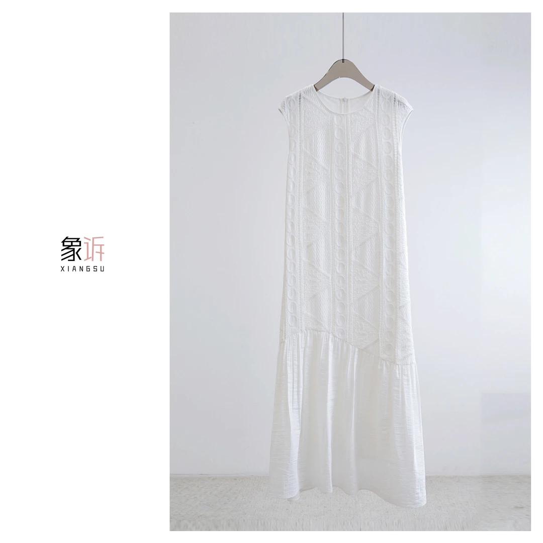 【XIANGSU】夏季简约薄款法式镂空刺绣拼接连衣裙 25052012221