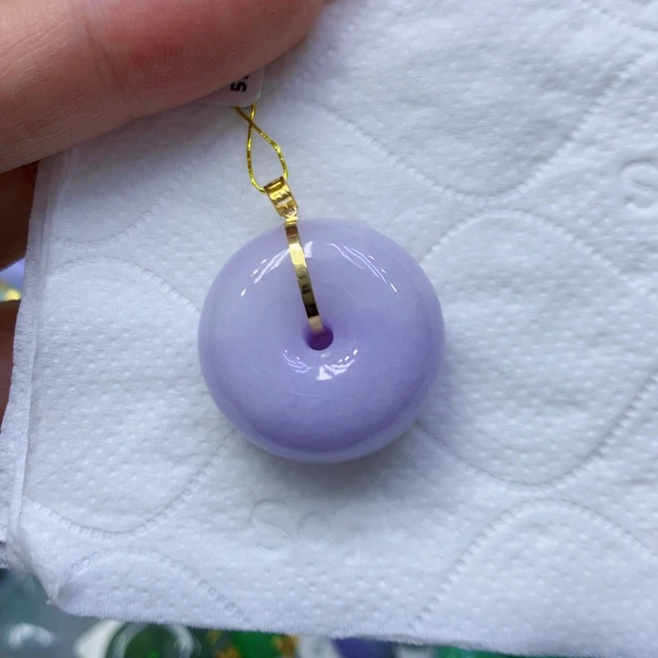 颈饰18K金镶嵌翡翠