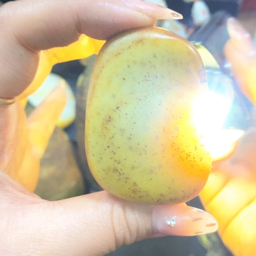 颈饰未镶嵌和田玉（子料）大*