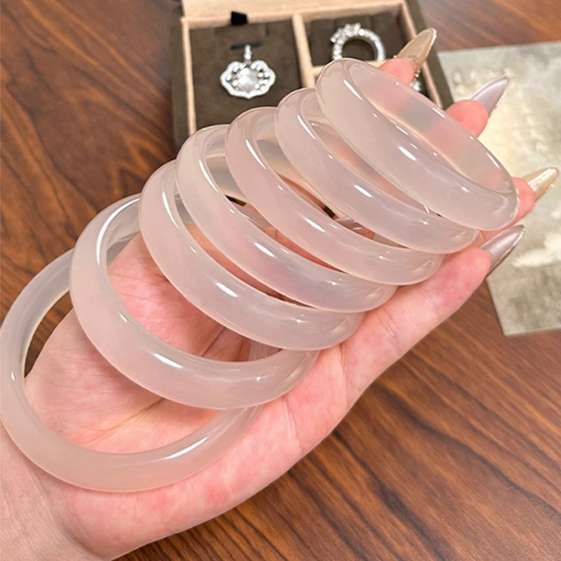天然荔枝冻手镯玛瑙玉髓手镯温柔显白礼物透亮多样性发货拍一发一