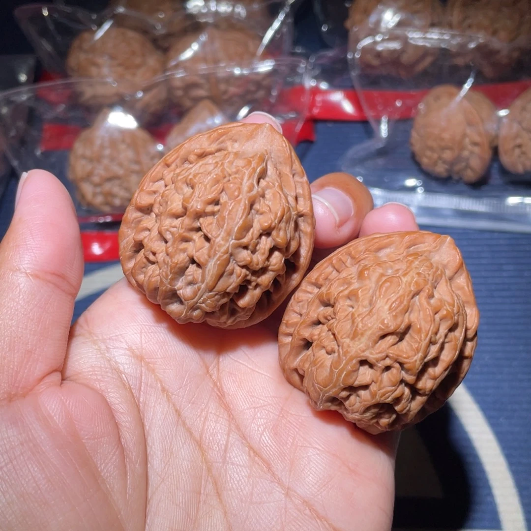 文玩核桃吊坠全品红锦鲤39