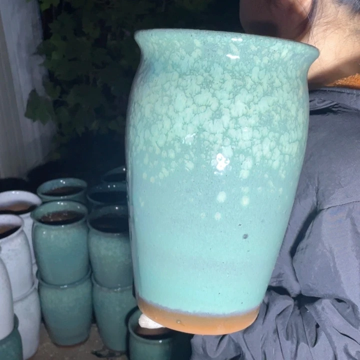 紫砂花盆口20高33瑕疵瑕疵