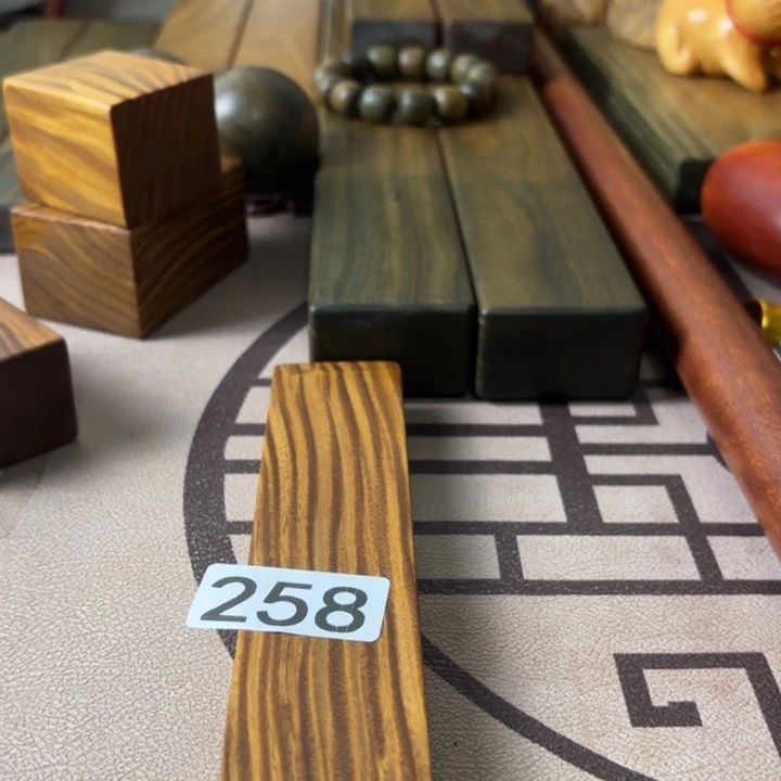 维腊木（绿檀）梦**下