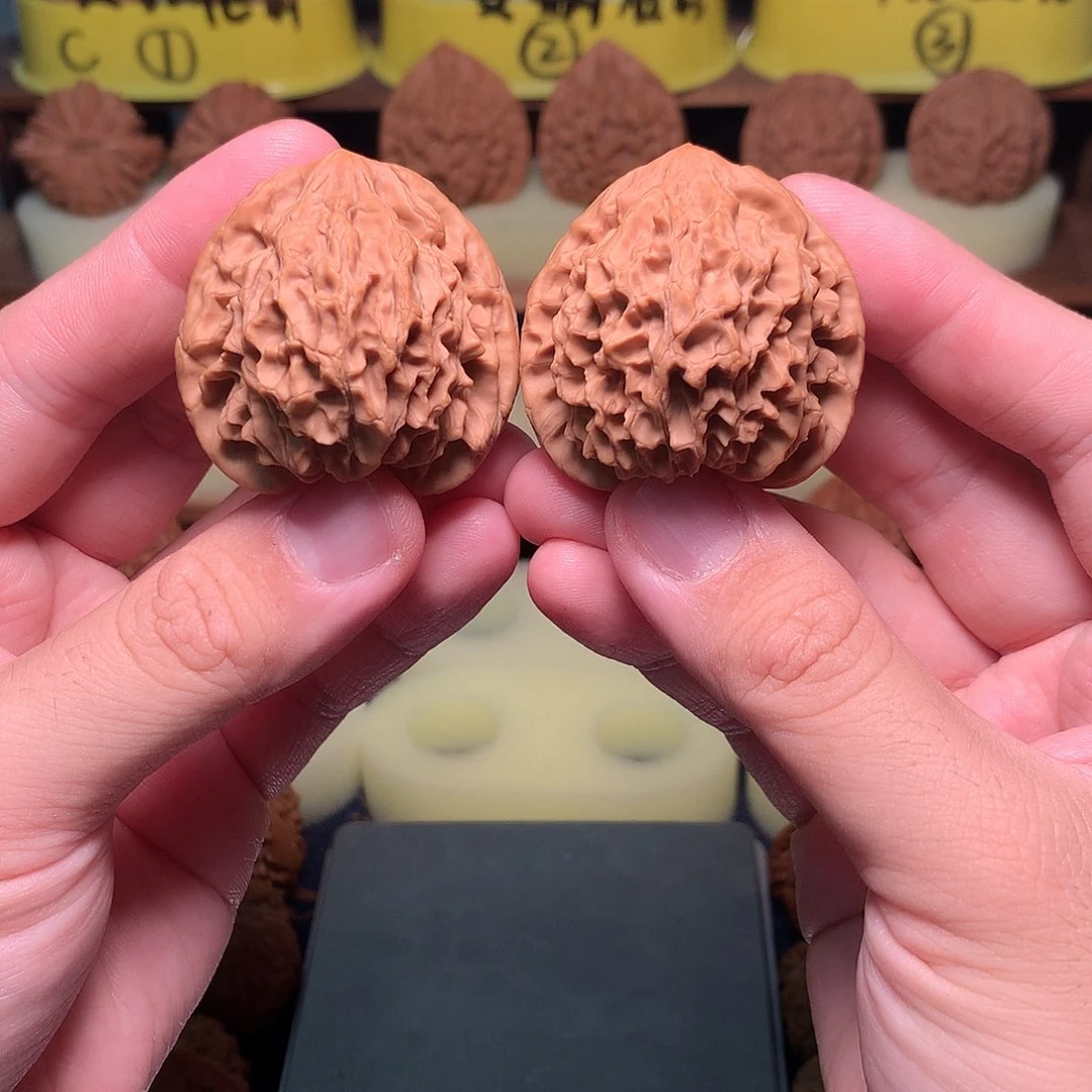 文玩核桃吊坠42龙门涧微微修