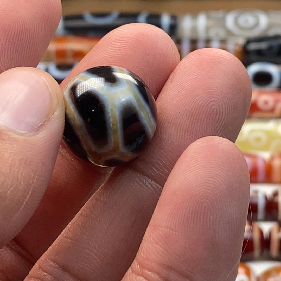 用***6未镶嵌散珠玛瑙/玉髓