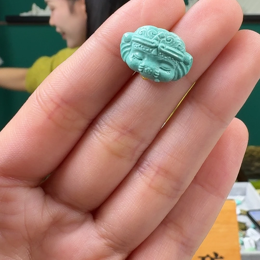 绿松石未镶嵌挂件