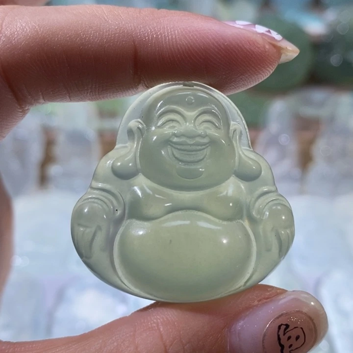 岫玉未镶嵌颈饰吊坠