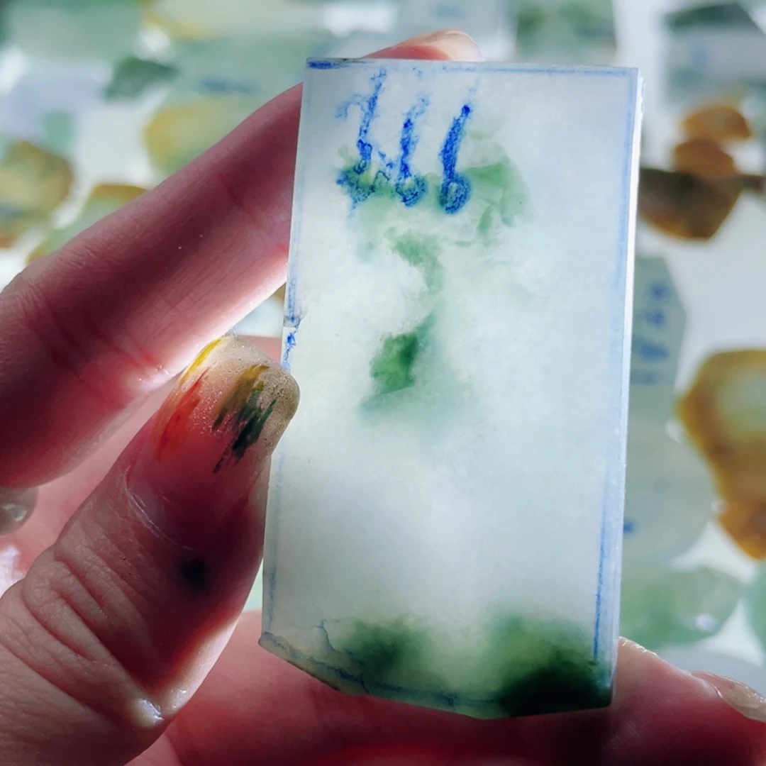 定制翡翠未镶嵌不退不换