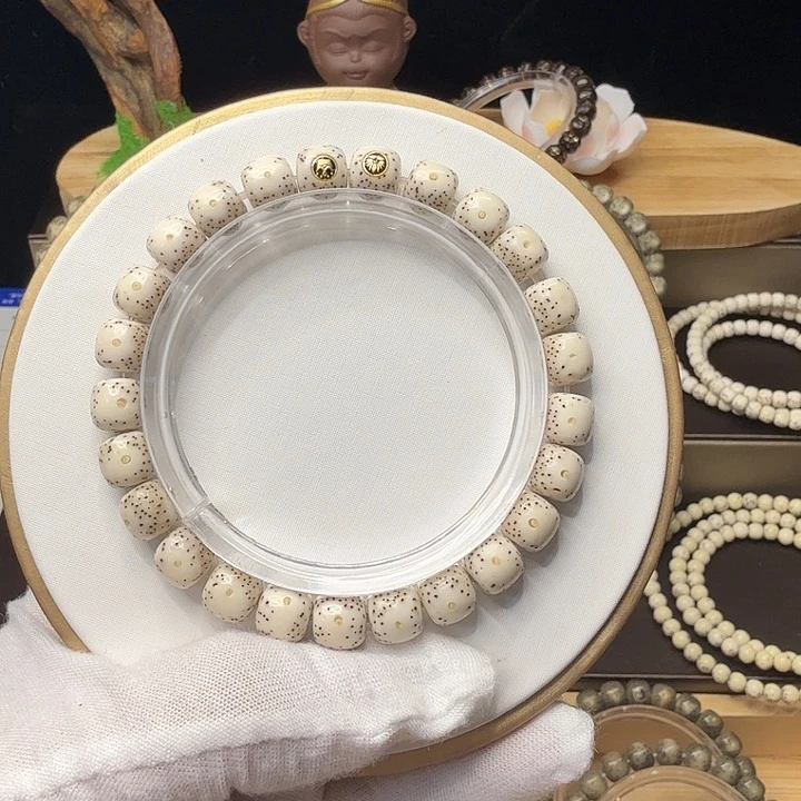 星月菩提手串骨瓷白