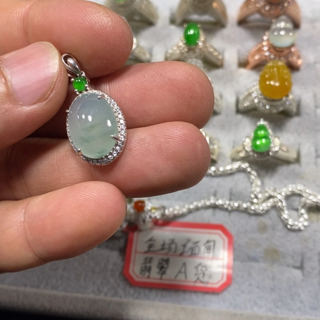 翡翠银S925镶嵌颈饰