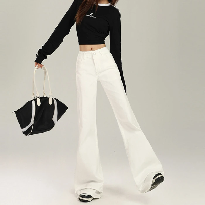 白色微喇牛仔裤女秋冬加绒厚款低腰辣妹显瘦弹力不贴腿拖地喇叭裤