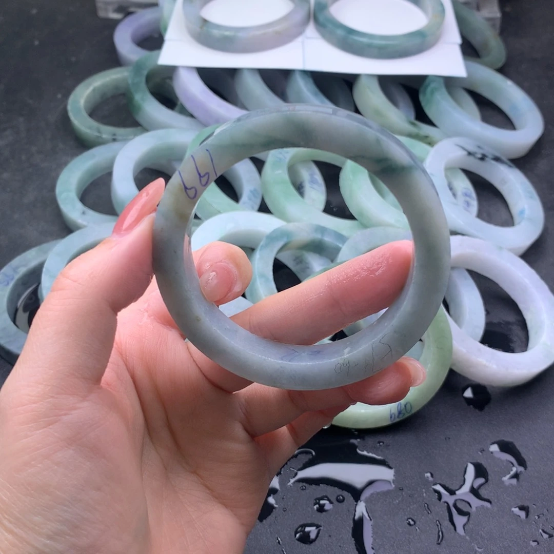【闪购商品】未镶嵌手镯定制翡翠