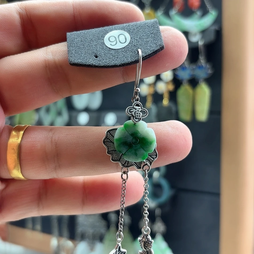 柠***栀银S925镶嵌翡翠耳饰