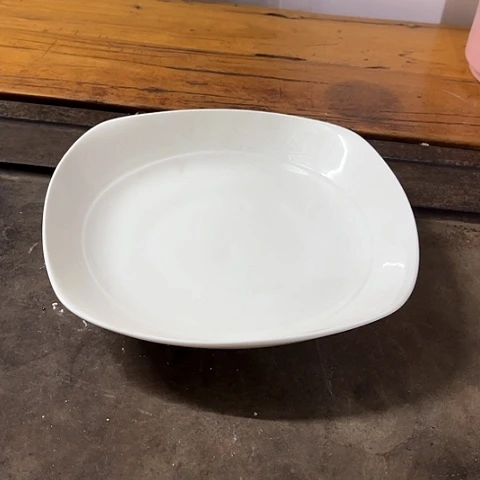 微瑕，不能明火，口径21，高度3.5四方2个