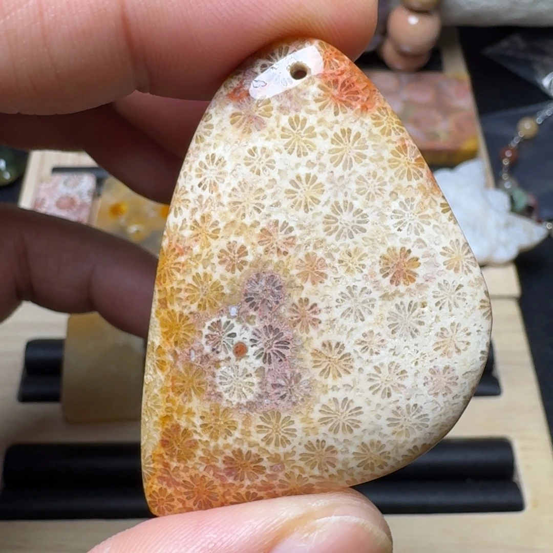 硅化玉未镶嵌纯天然色有机玉石保真色