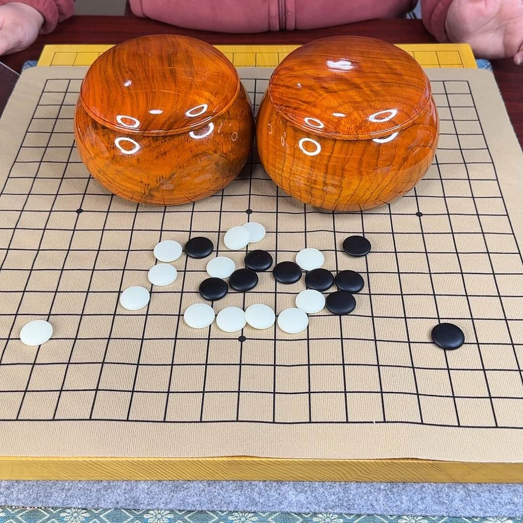 木质亮光枣木棋罐+A型中号老云扁棋子