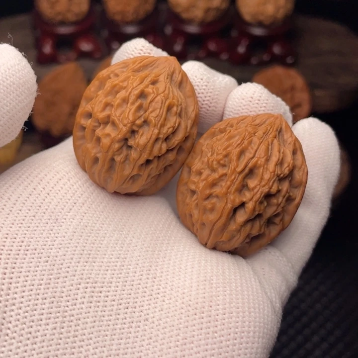 文玩核桃把件秦岭野生山魄系列新品28尖小修