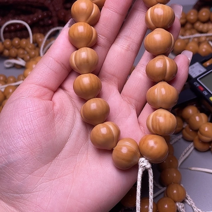 用***6手串猴头核桃17尺寸镜面柯基屁桃手持全品无暇