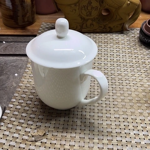 微瑕，不能明火，500毫升骨瓷1个