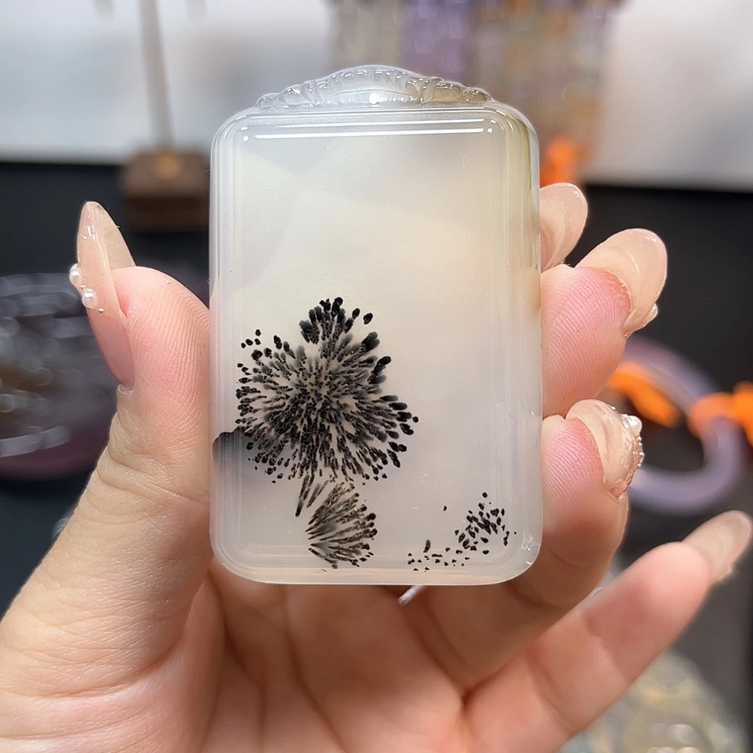 玛瑙/玉髓颈饰未镶嵌