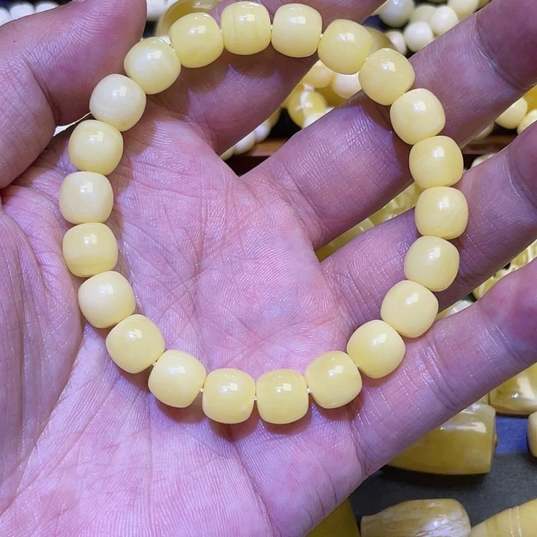 蜜蜡手串未镶嵌9✖️8.5mm纯蜡