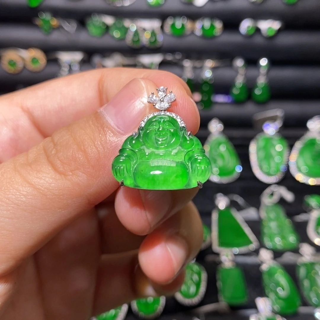 颈饰18K金镶嵌翡翠天然翡翠