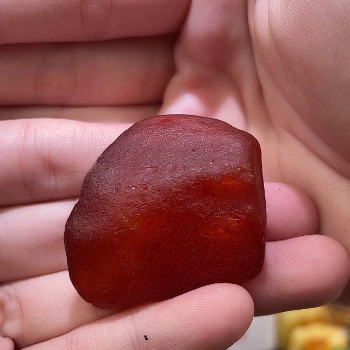 裸石琥珀未镶嵌海漂手牌吊坠