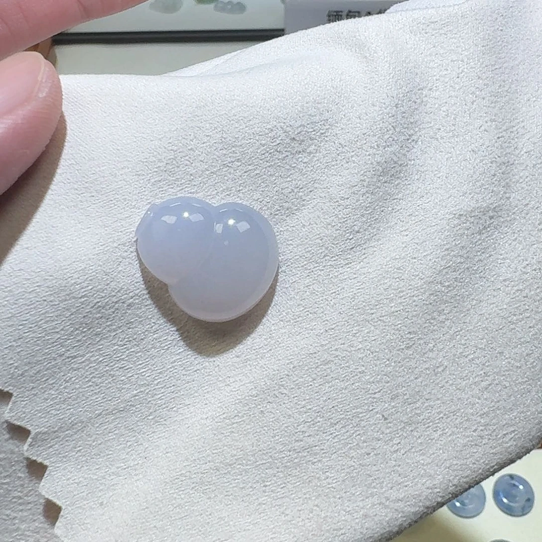 颈饰未镶嵌翡翠冰紫葫芦
