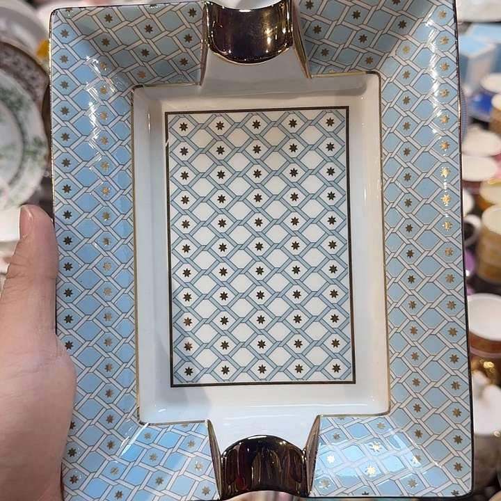 烟灰缸烟灰缸烟灰缸