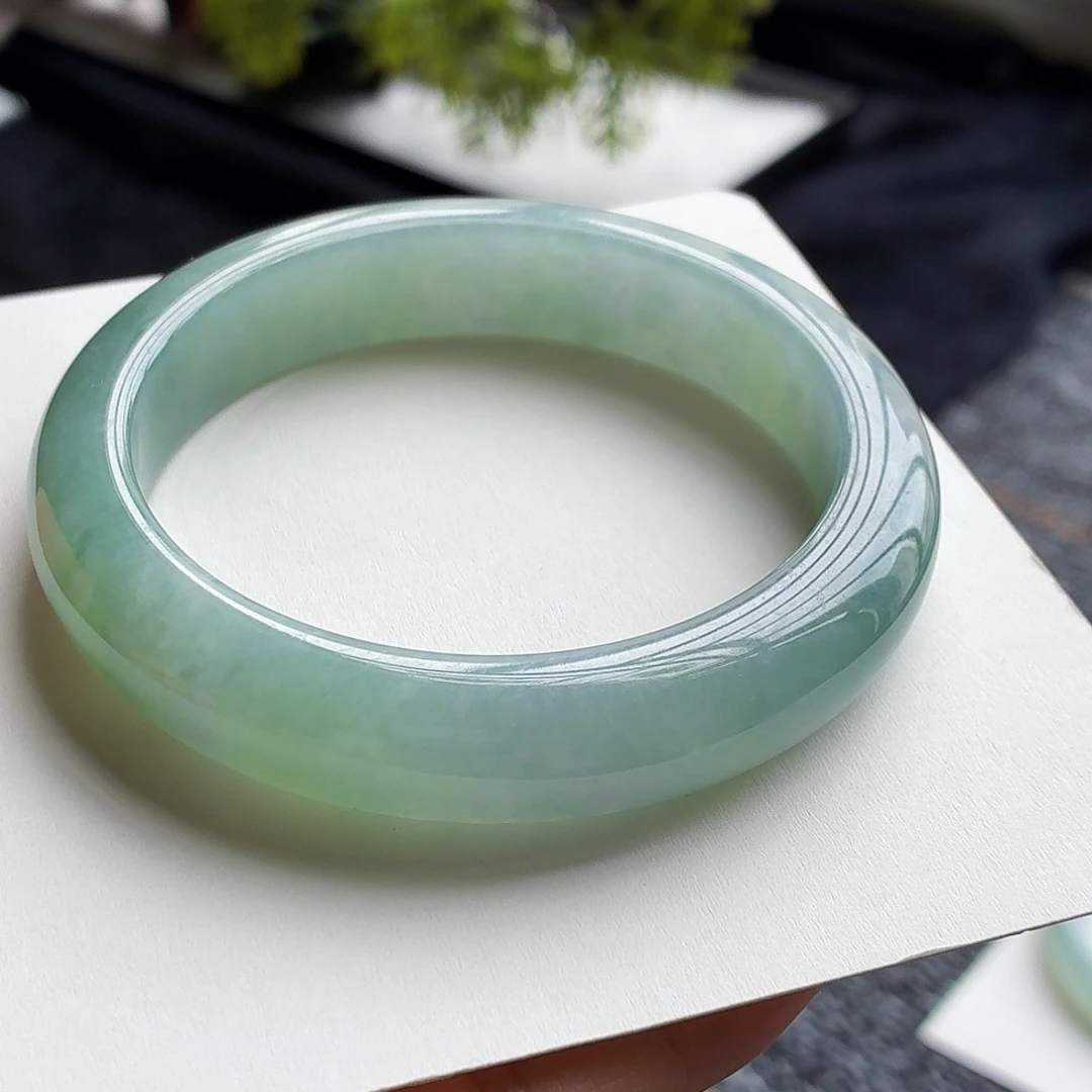 翡翠手镯未镶嵌正圈56