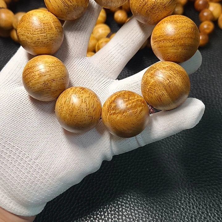 淡***声非洲檀香无事牌琥珀木手串3.0一条